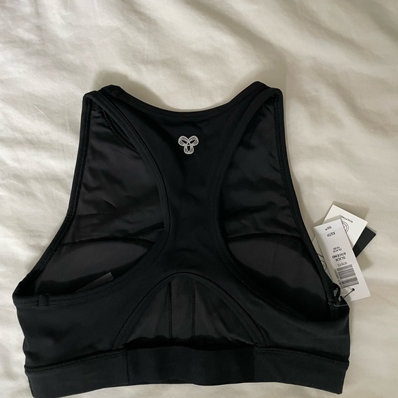 TNA Sportsbra - XS - Picture 2 of 3